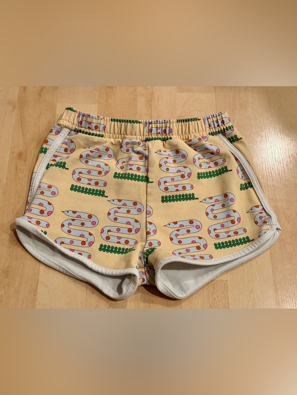 Hugo Loves Tiki Snake Shorts